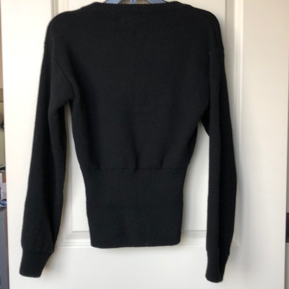 Lace up Lioness Crop Sweater - Picture 6 of 7